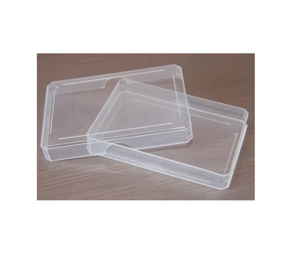 Boite plastique pour 32 cartes à jouer transparentes type jeu de belote