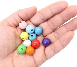 Boule percée de 1.2 cm en bois - Mini perle trou 3 mm