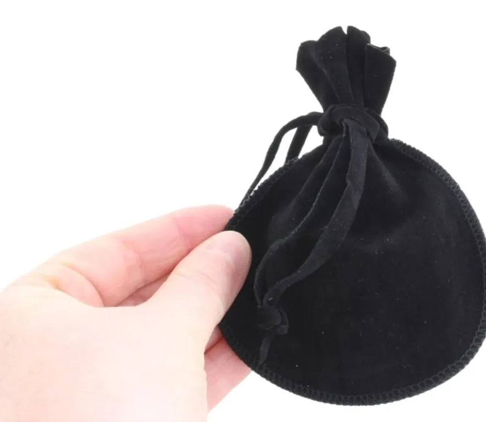Bourse petit Sac en daim noir 10x12 cm