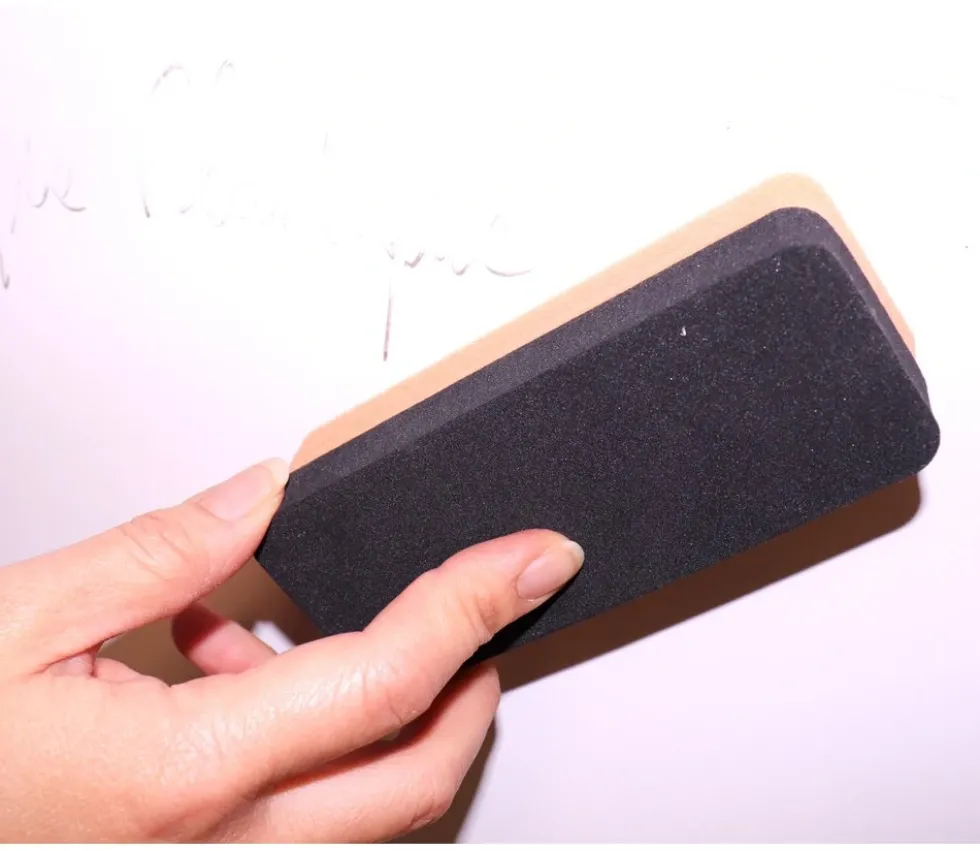 Brosse éponge pour nettoyer ardoise, tableau blanc