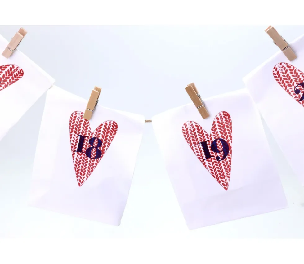 Calendrier Avent : Guirlande de 24 sachets papier avec pince