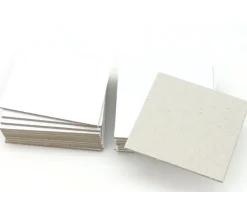 24 carrés 4 x 4 cm carton rigide blanc/gris vierge tuiles à personnaliser