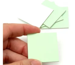24 carrés 4 x 4 cm carton rigide vert/blanc vierge tuiles à personnaliser