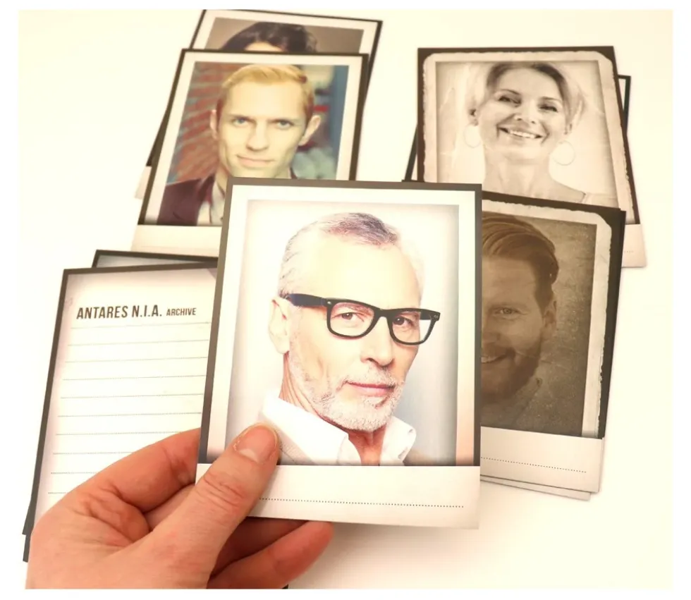 30 cartes Portraits Détective pour jeux