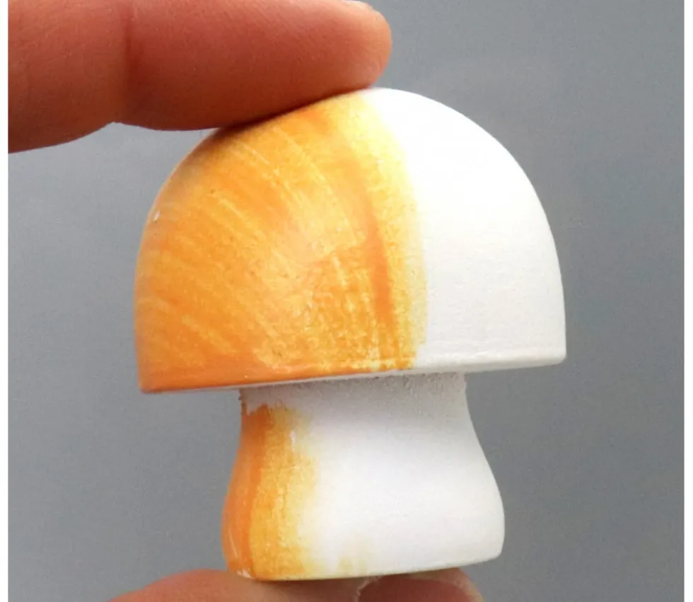Champignon de Paris en bois 4 x 3.7 cm - jouet déco