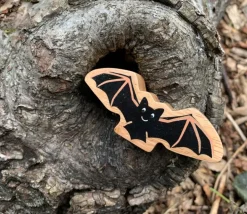 Chauve-souris en bois 8.5 x 3 x 2.4 cm