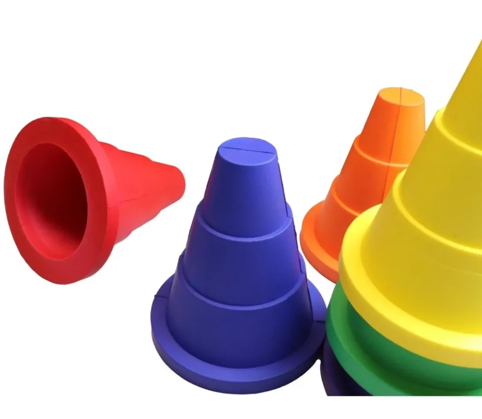 6 Cônes d'activité en mousse 16 cm - Pions de jeu géants