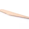 Couteau en bois cranté pour modelage / pâte à modeler