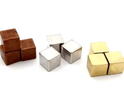 Cube métal doré 8 mm. 8 x 8 x 8 mm à l'unité