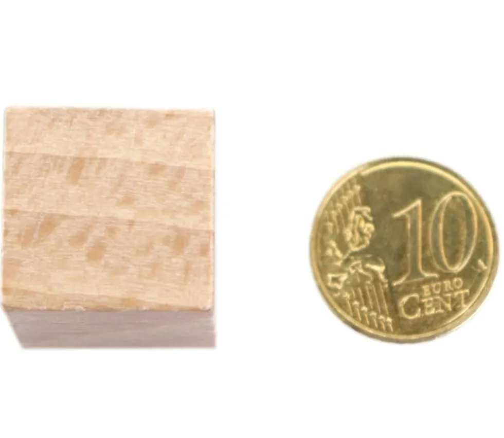 Cube naturel en bois 2 cm. 20 x 20 x 20 mm à l'unité