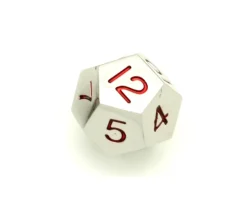 Dé 12 faces en métal argenté 1 à 12 chiffres rouges 20 mm