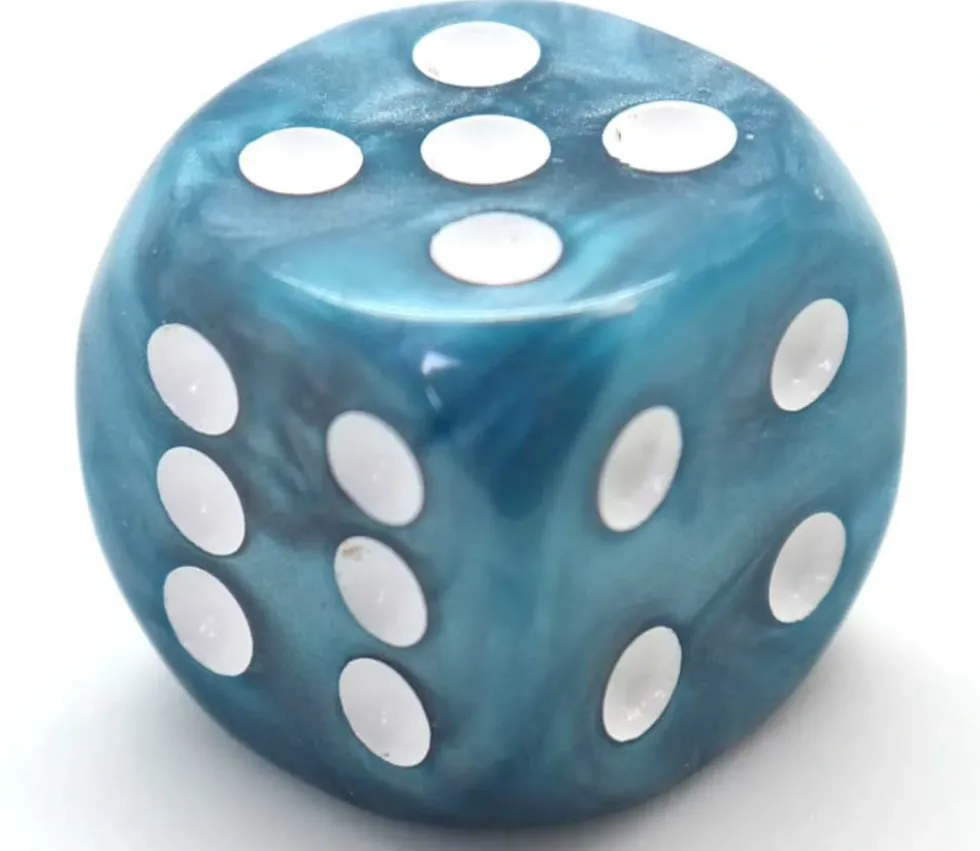 dé marbré 2 cm (couleur mise au hasard)