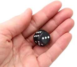Dé noir en bois 16 mm de 1 à 6 pour jeu de société