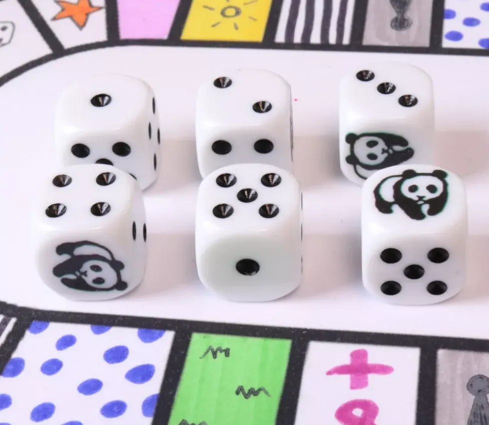 Dé spécial PANDA points de 1 à 5 taille 16 mm