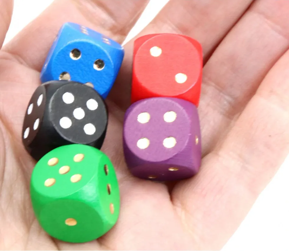 5 Dés yams en bois 16 mm points 1 à 6 pour jeu de société