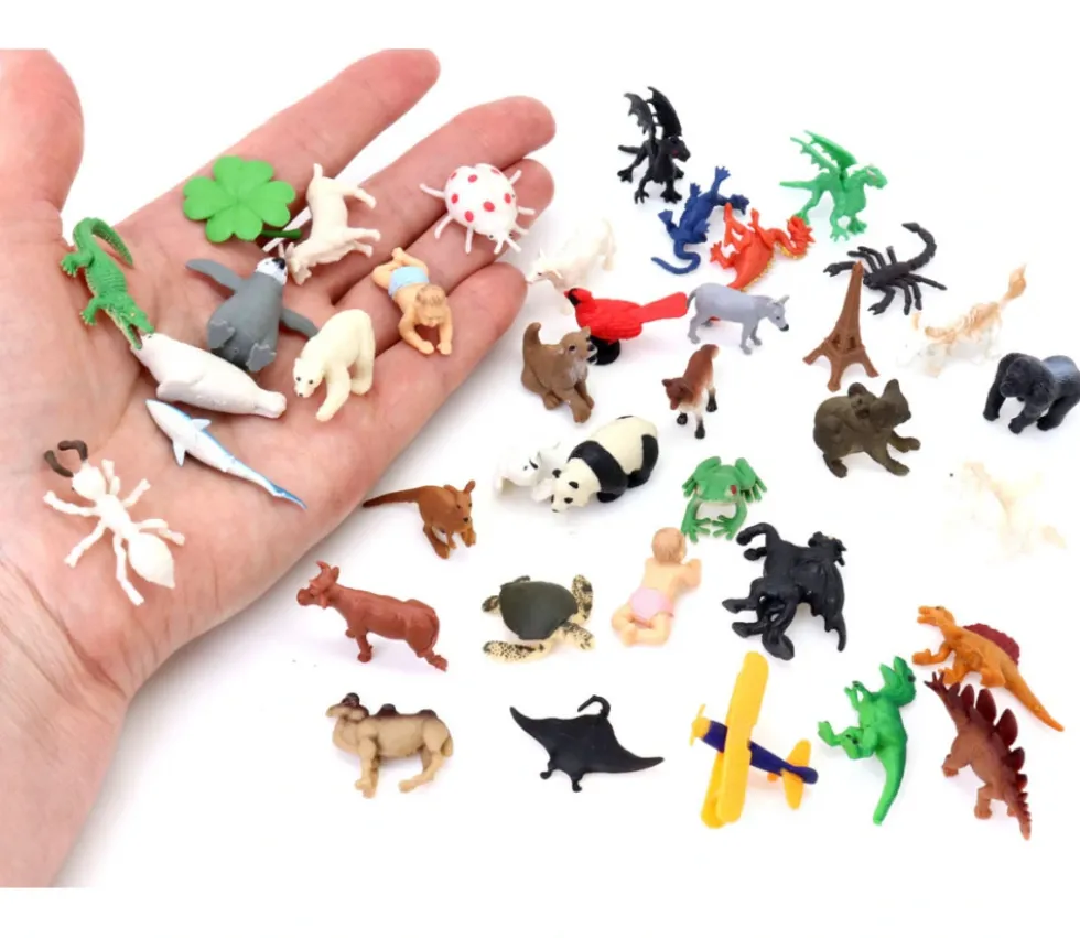 Figurine mini mini dragon CHANCE beige 3,8 cm