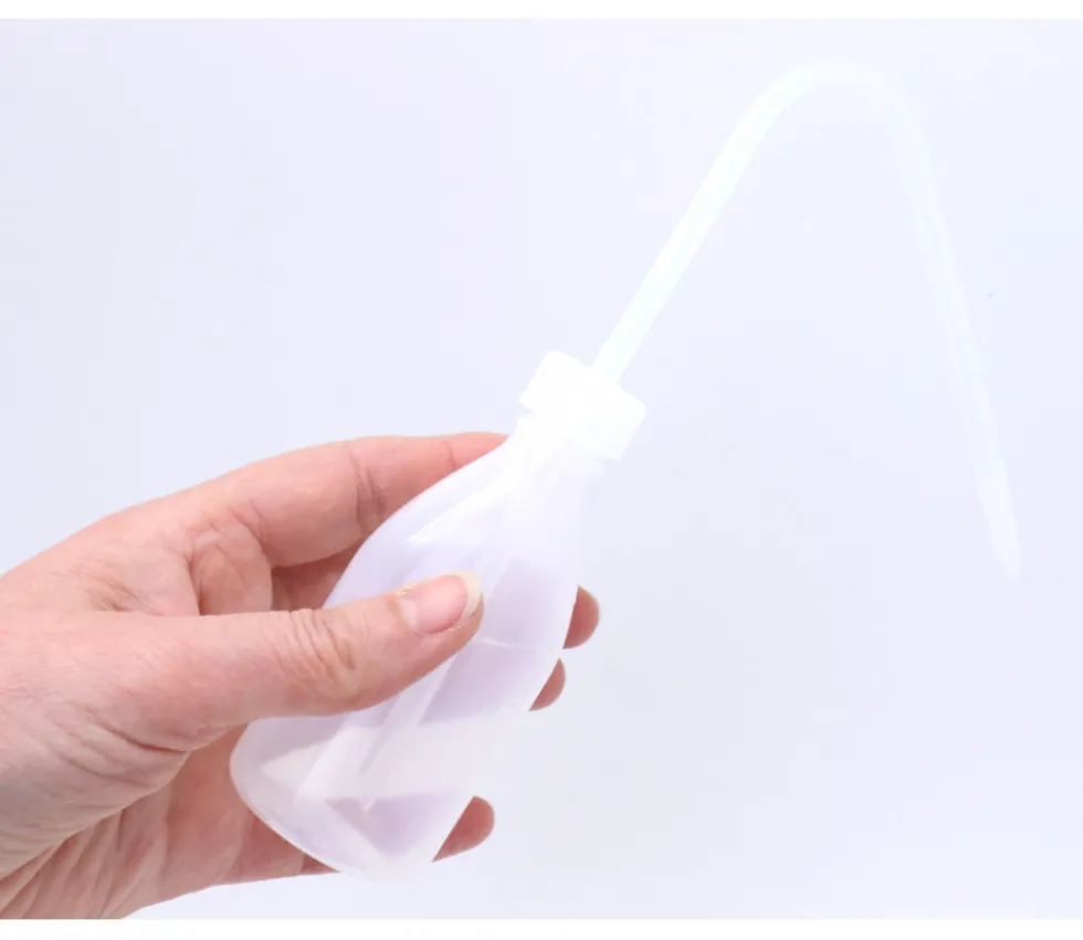 Flacon à col étroit 100 ml avec pissette