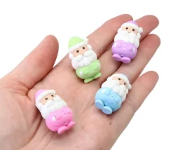 2 gommes : 1 Bonhomme de Neige et 1 Père-Noël
