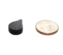 Jeton goutte noir 14 x 10 x 4 mm