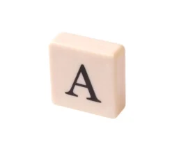 Jeton Lettre de l'alphabet en plastique à l'unité