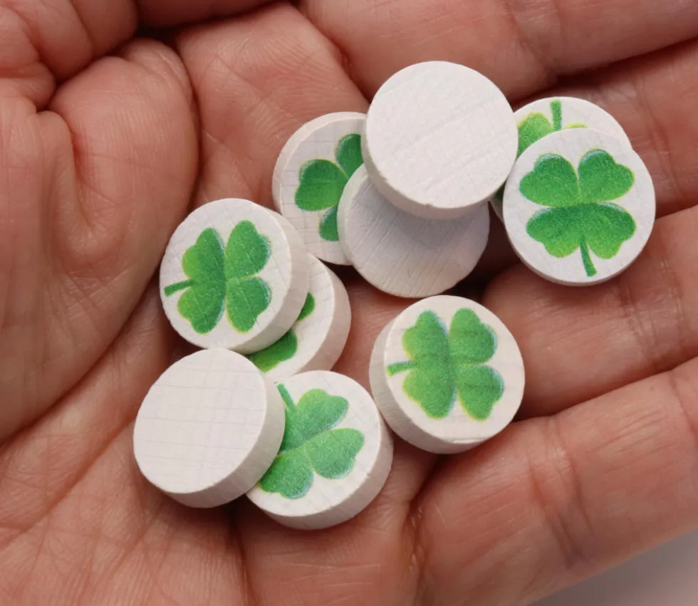 10 Jetons trèfle 4 feuilles -porte bonheur en bois 15 mm