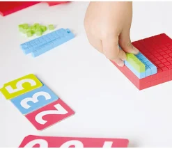 Kit activités Base 10 - 125 pièces empilables + 45 cartes nombres