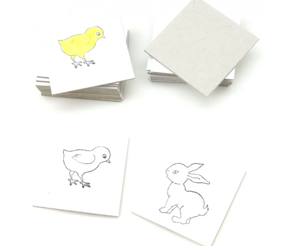 Kit Jeu mémo à personnaliser : Boite + 24 carrés 4 x 4 cm + 48 étiquettes