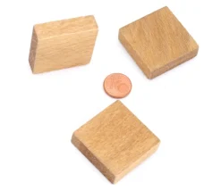 Pavé 34 x 34 x 10 mm jeton bois naturel carré épais