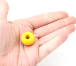 Perle bois couleur jaune de 2 cm trou de 7 mm unité