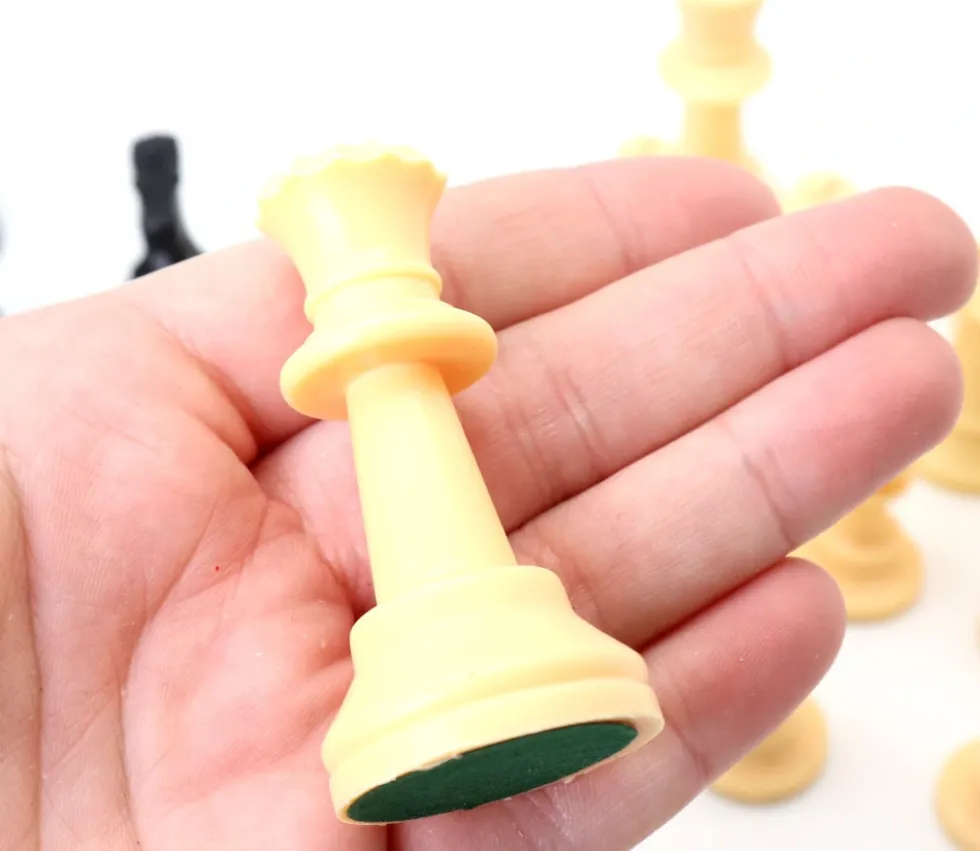 32 Pièces échecs plastique 77 mm Staunton taille T3 + 2 dames