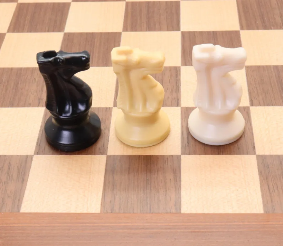 Pion cavalier 46 x 25 mm pour jeu à l'unité