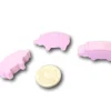 Pion cochon rose en bois 30 x 14 x 8 mm.