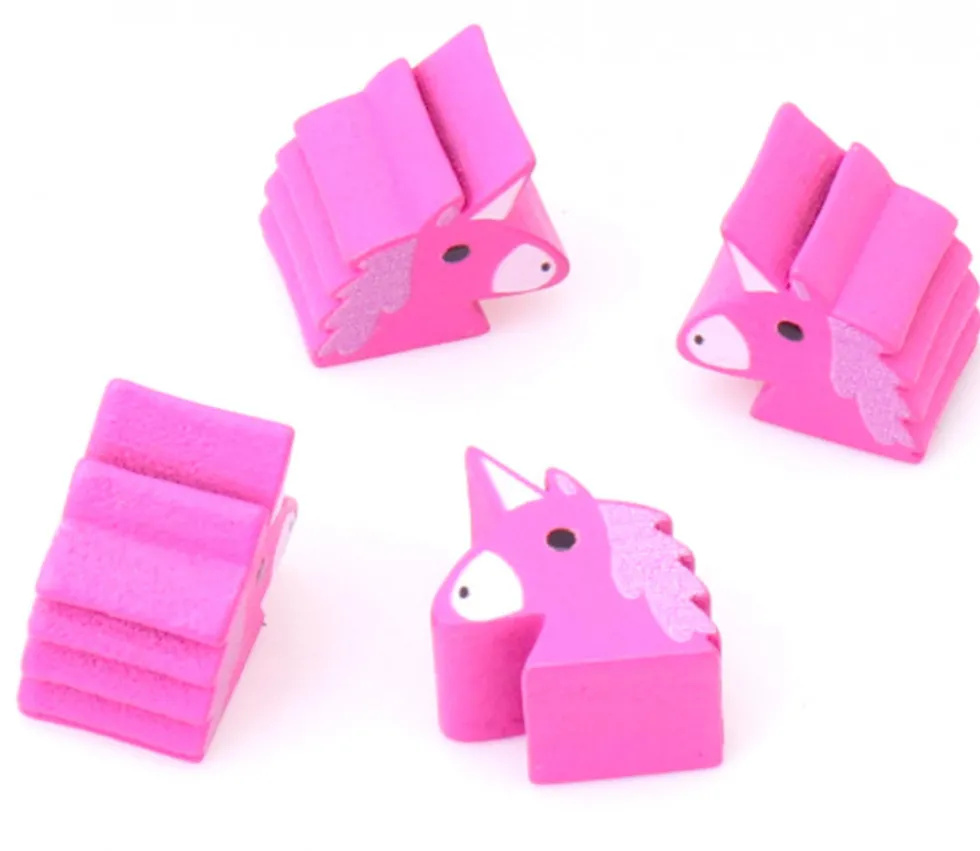 Pion de jeu Licorne rose en bois 15 x 14 x 10 mm