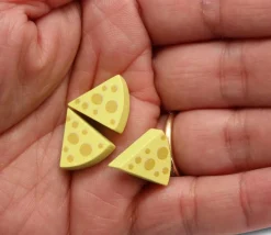 Pion Fromage en bois 16 x 15 x 5 mm