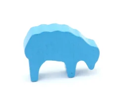 Pion mouton bleu clair 40x28x10 mm en bois pour jeu de société