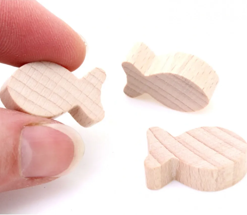 Pion poisson en bois naturel 24 x 13 mm pour jeu