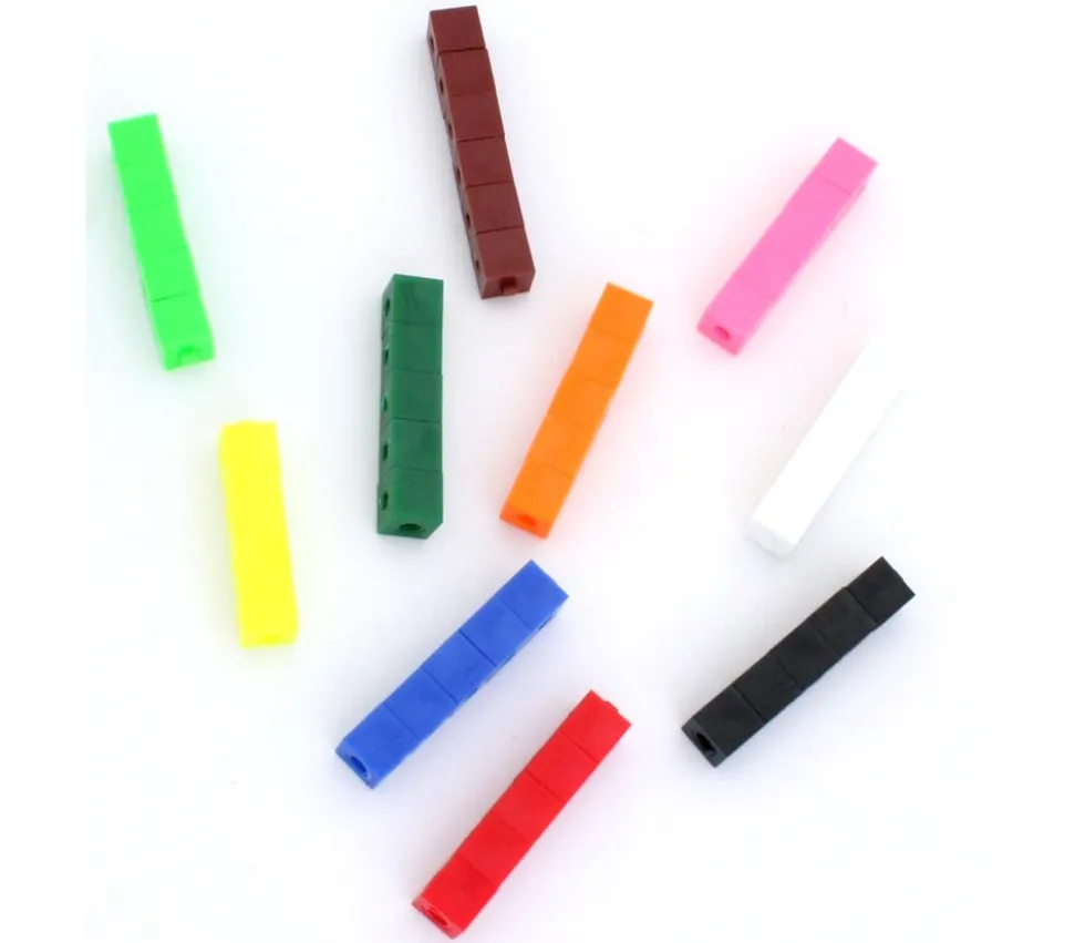 1000 pions cubes multicolores emboîtables 1 cm clipsables