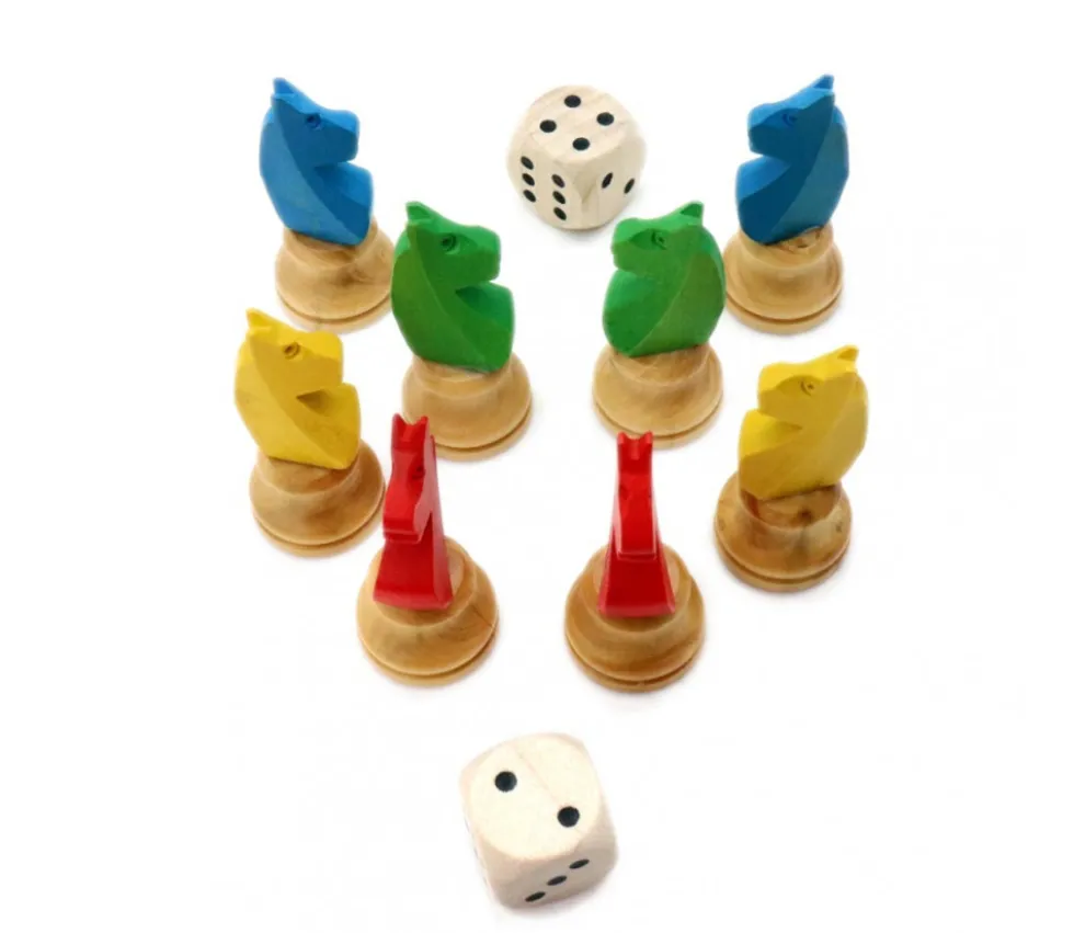 8 pions petits chevaux dada buis 3D et 2 dés