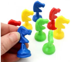 8 pions petits chevaux plastiques
