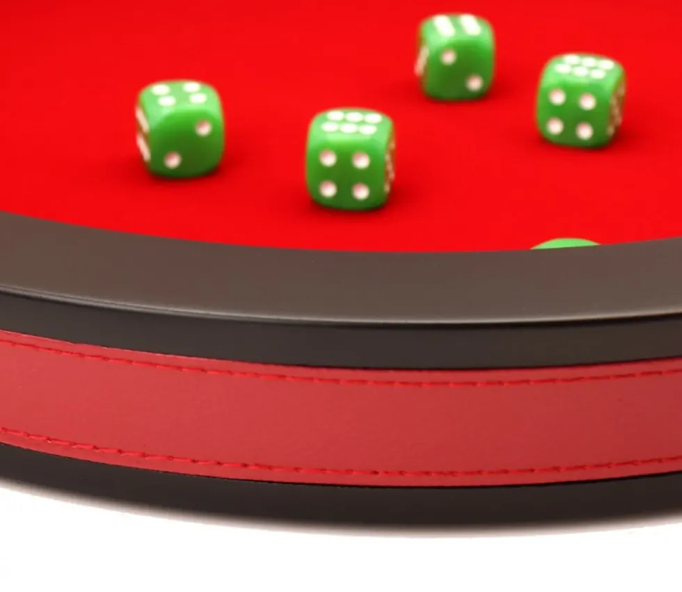 Piste dés rouge et noire de 43 cm avec 5 dés