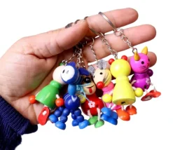 12 Porte-clés animaux bois colorés