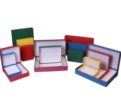 R1+ Boite jeu 22.8 x 17.8 x 4 cm couleur neutre à personnaliser