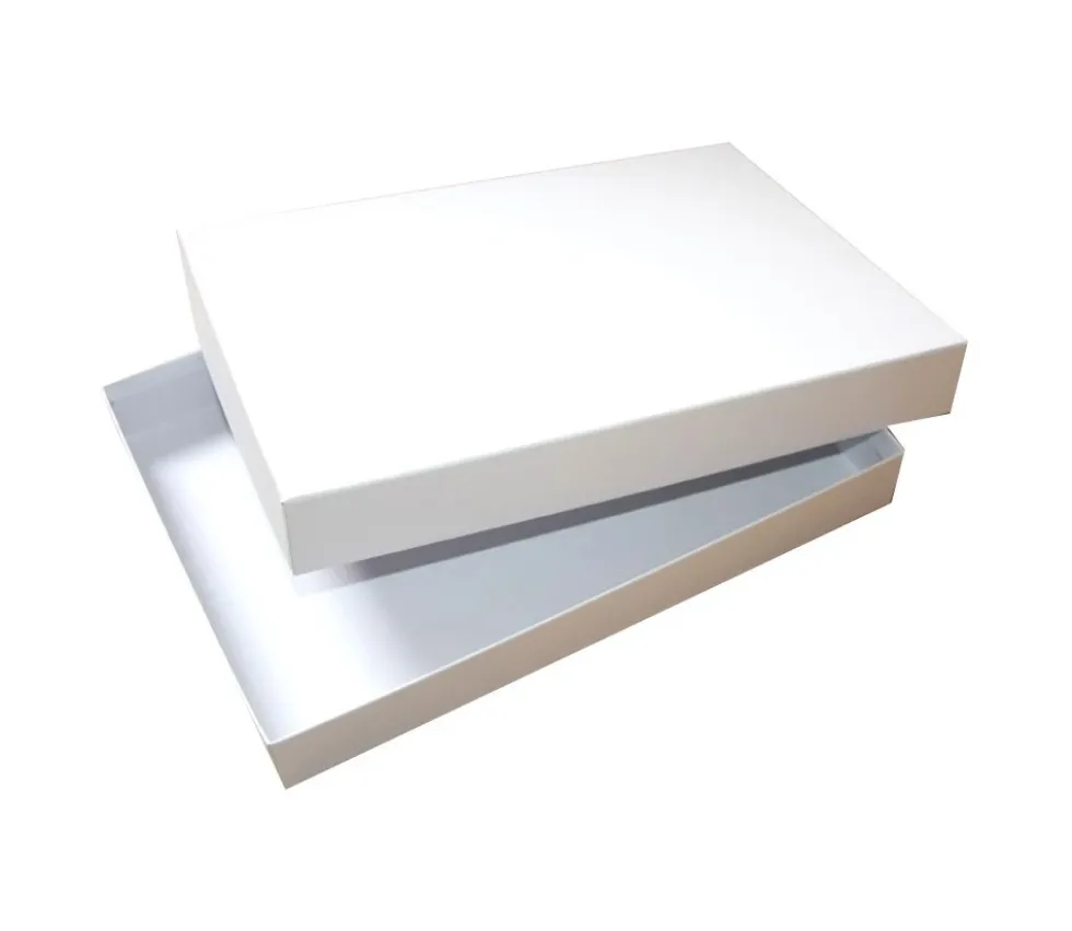 R2N Boite jeu rectangle 23.4 x 33.3 x 4,2 cm blanche neutre à personnaliser