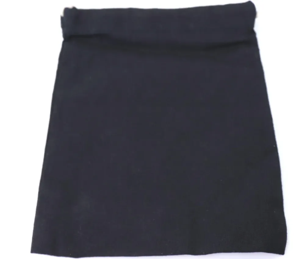 Sac coton noir 17 x 14 cm avec cordelette de serrage taille M