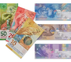 Set 55 billets Franc Suisse factices pour jeux argent très réalistes