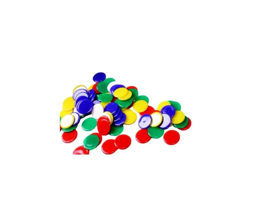 Set complet jeux traditionnels avec cartes, jetons, dés et tapis