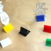 6 Supports de pions multicolores avec clips - socles