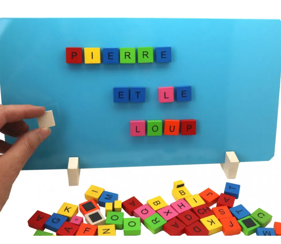 Tableau bois magnétique avec 69 jetons lettres bois aimantées