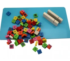Tableau bois magnétique avec 69 jetons lettres bois aimantées
