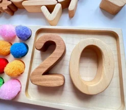 Tableau de calcul en bois Montessori + chiffres opérations mathématiques